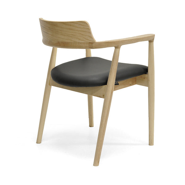 Luma : Dining Chair Natural Ash Frame with Black Pu Seat