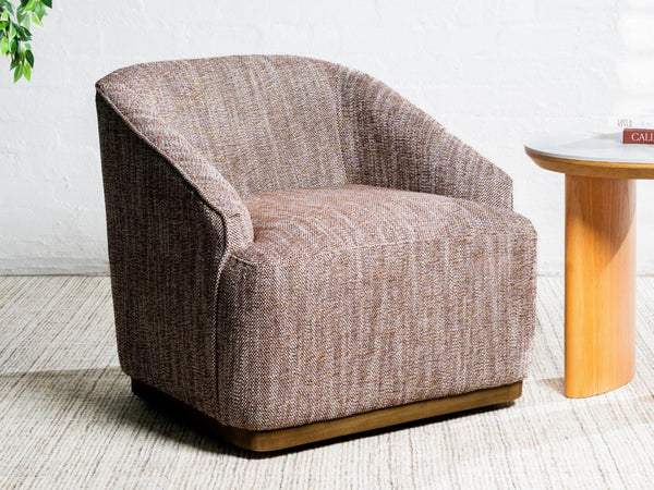 Austin Chestnut : Accent Chair