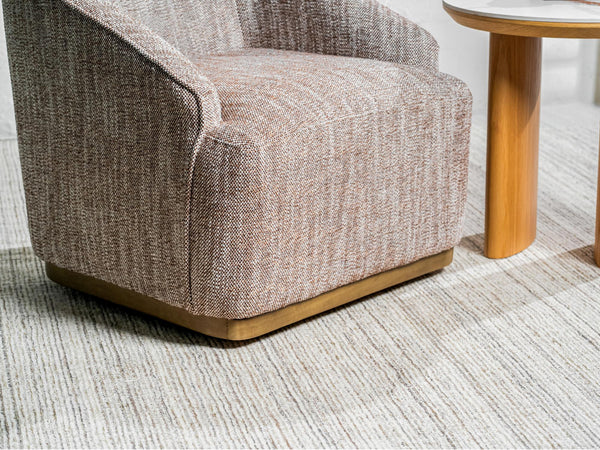 Austin Chestnut : Accent Chair