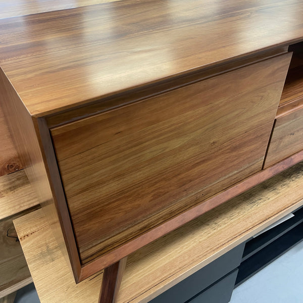 Evie : TV Unit 3.0m