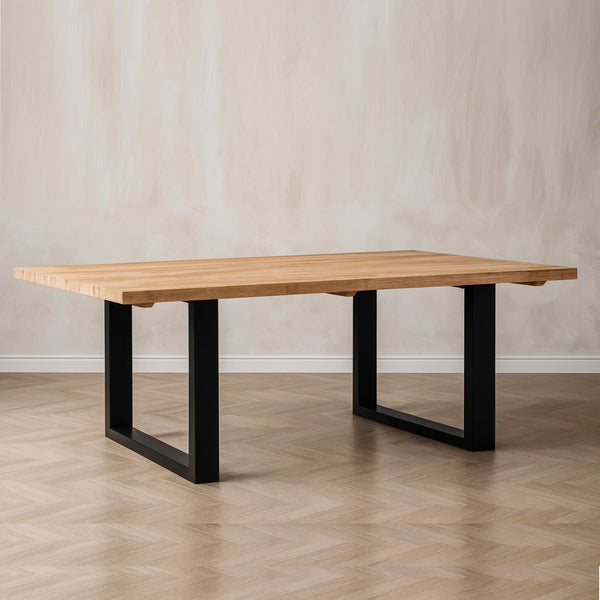 Rider : Dining Table