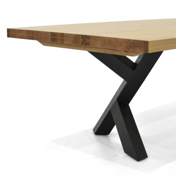 XY : Dining Table