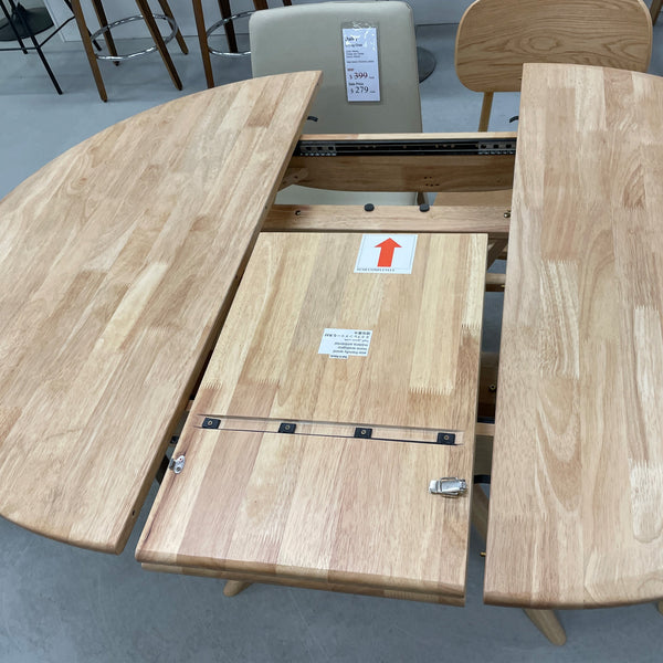 York: Round Extension Dining Table