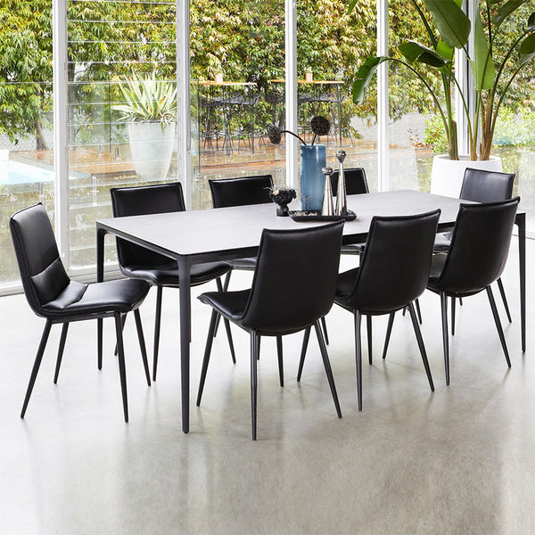Magnate : Dining Setting with Lawson Chair
